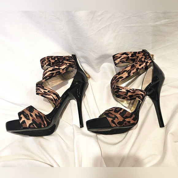 Like-New Guess High Heels Size 7m - Picture 5 of 7